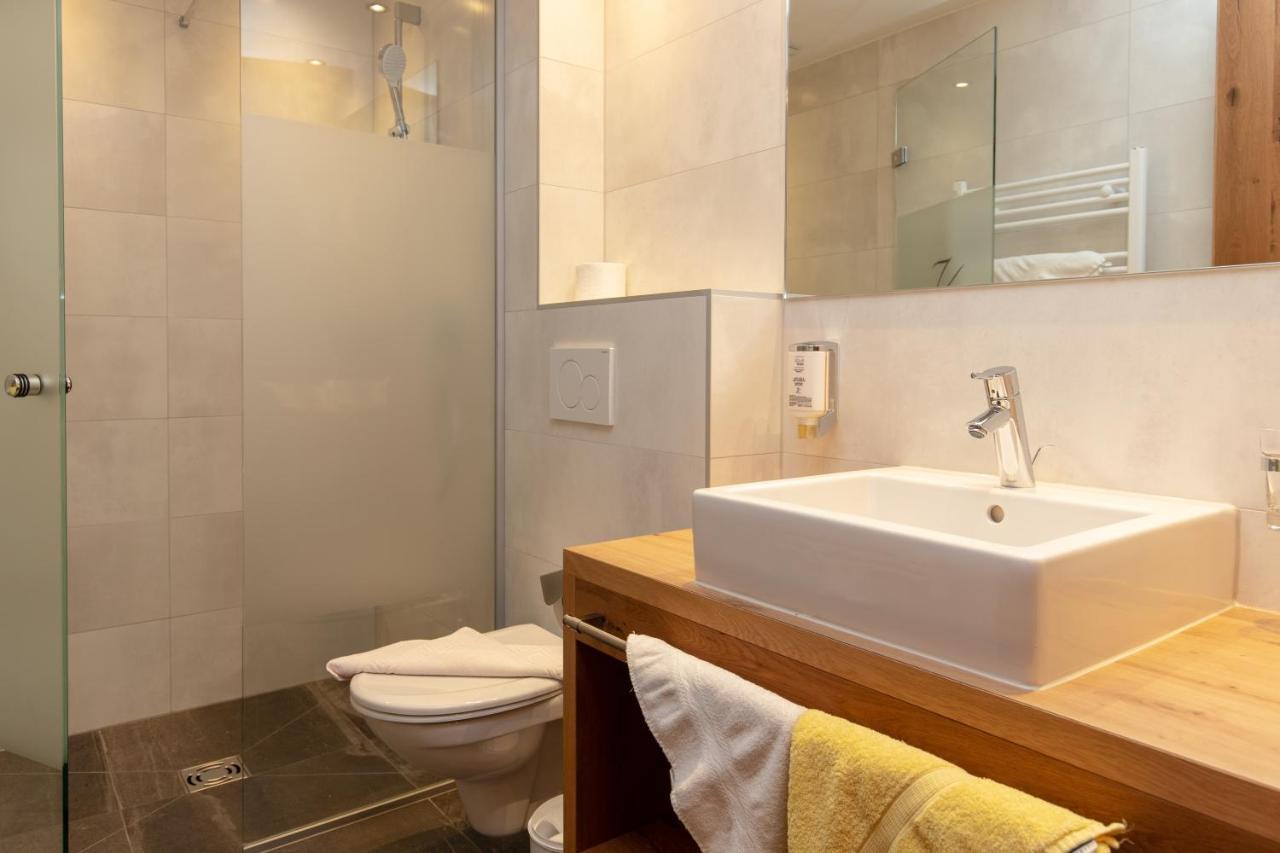אישגל Appartements Kardona מראה חיצוני תמונה