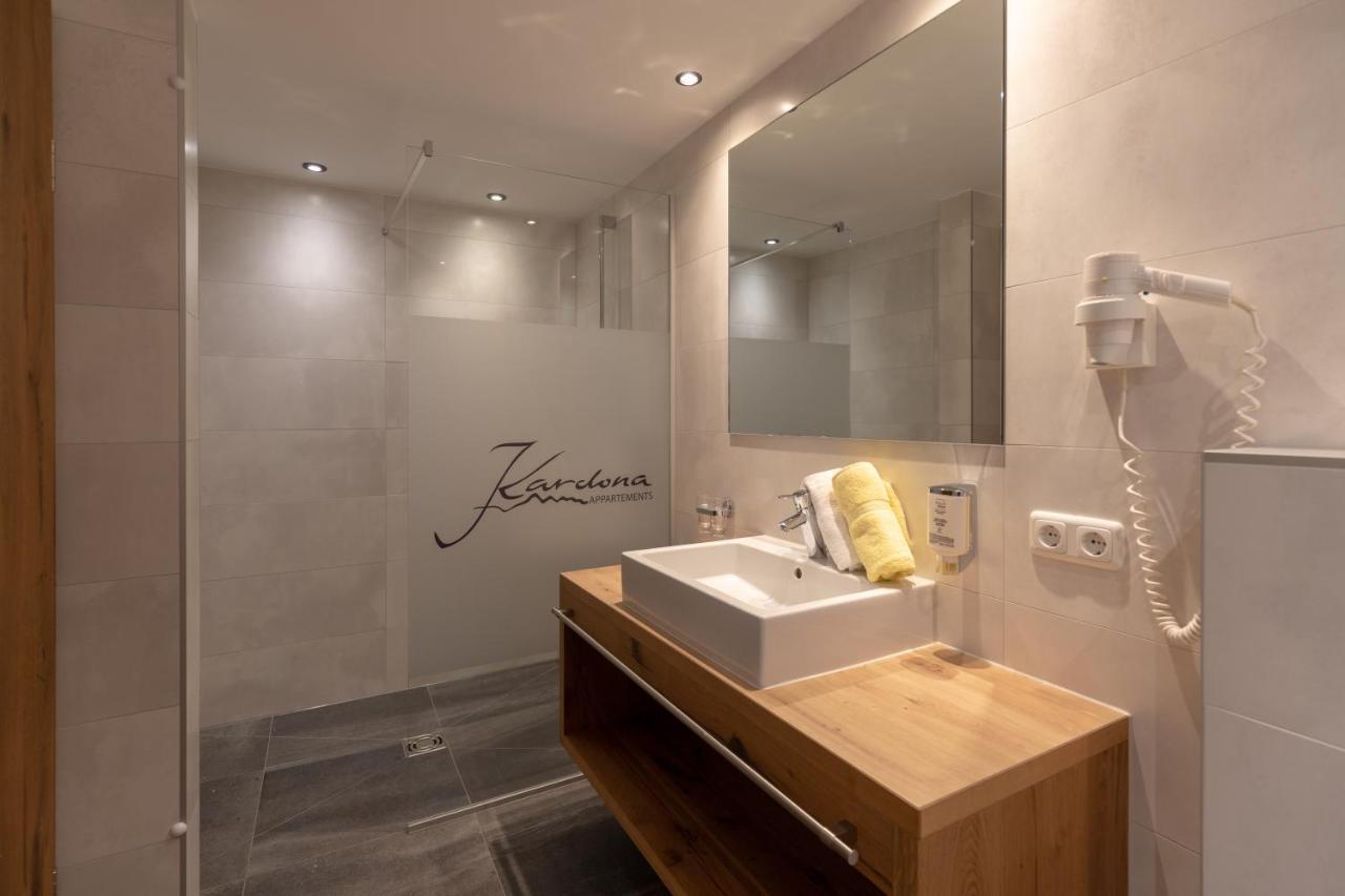 אישגל Appartements Kardona מראה חיצוני תמונה