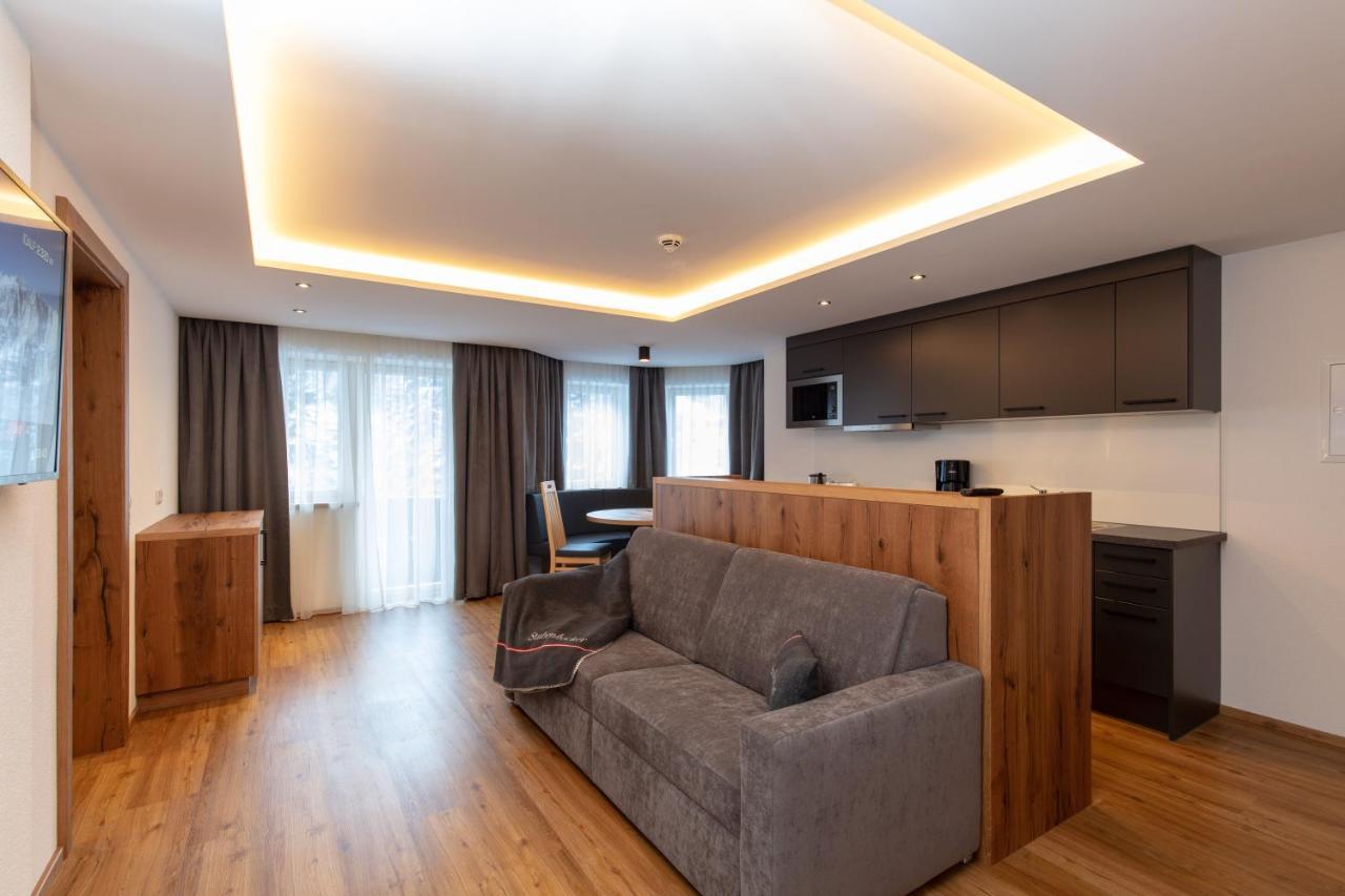 אישגל Appartements Kardona מראה חיצוני תמונה
