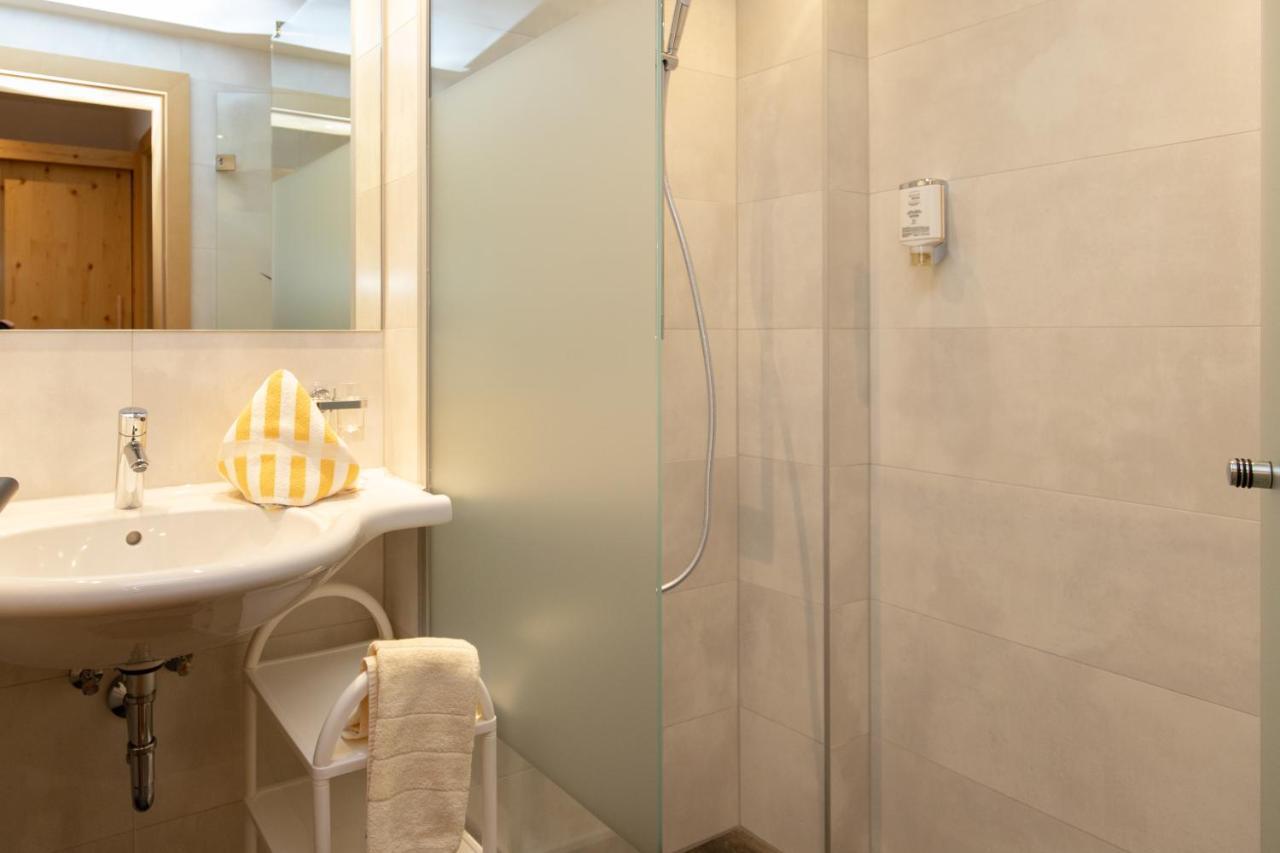 אישגל Appartements Kardona מראה חיצוני תמונה