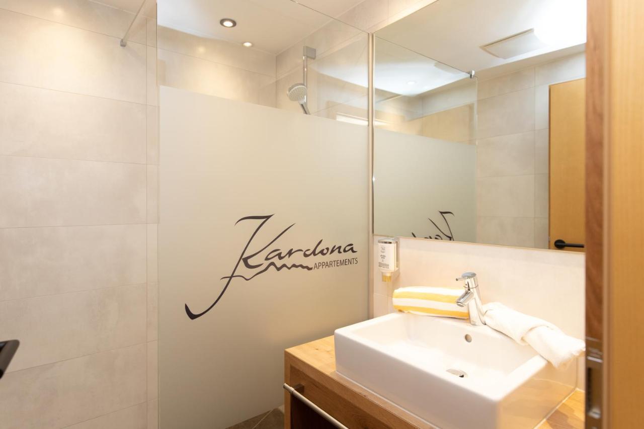אישגל Appartements Kardona מראה חיצוני תמונה
