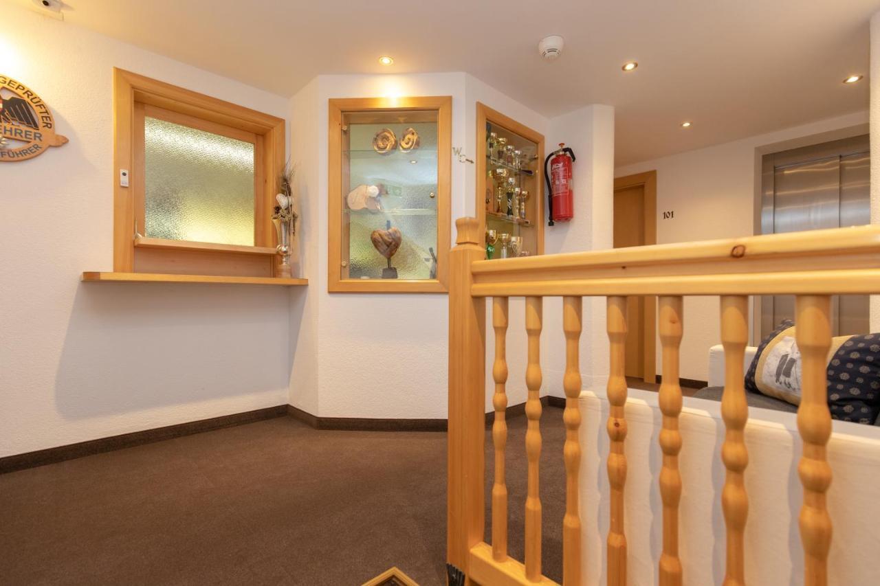 אישגל Appartements Kardona מראה חיצוני תמונה